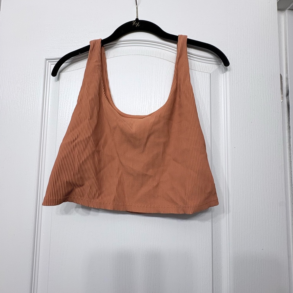 Athleta Ribbed Peach Crop Top